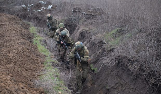 Rușii fac o aplicație Tinder pentru reabilitarea soldaților traumatizați în Ucraina: „Să-i sprijinim să-și găsească dragostea”