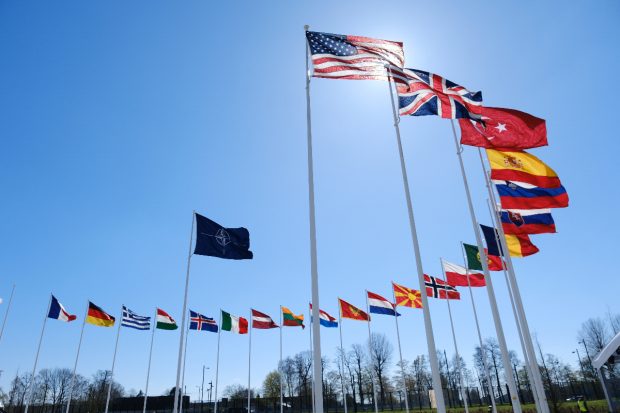 Ce înseamnă activarea Articolului 4 din Tratatul NATO, cerută de Polonia, după ce a doborât zeci de drone rusești în spațiul aerian național