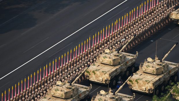 Noile arme expuse la parada grandioasă de la Beijing și ce spun ele despre puterea militară a Chinei