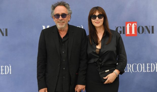 Monica Bellucci și Tim Burton își încheie relația de 3 ani cu respect și afecțiune mutuală