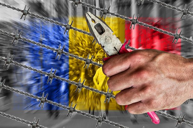 Câți oameni au fugit din „raiul comunist” al lui Ceaușescu, simpatizat acum de 50% dintre români. Cetățenii prinși erau umiliți în adunări publice și înfundau pușcăria