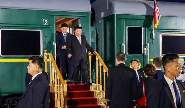Și Kim Jong-un merge cu toaleta după el: „Eforturi speciale pentru a elimina tot ce are legătură cu ADN-ul lui, inclusiv părul și excrementele”