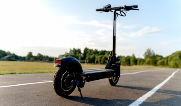 Primul oraș din România care interzice trotinetele electrice de închiriat după un accident mortal