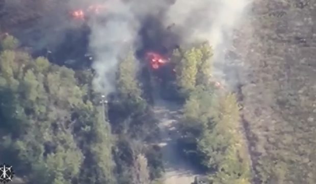 Forțele ucrainene au nimicit o coloană rusească cu HIMARS și drone kamikaze în contraofensiva de la Pokrovsk