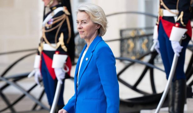 Cum a devenit Ursula von der Leyen ținta ironiei și denigrării din partea Rusiei după incidentul cu avionul