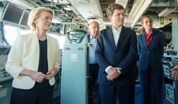 Nicușor Dan și Oana Țoiu, reacții după ce dronele rusești au intrat în spațiul aerian polonez: „Rusia trebuie oprită și presată să vină la masa negocierilor”