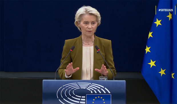 Ursula von der Leyen susține că „ambițiile Rusiei nu se limitează la Ucraina” și avertizează că UE „îşi va apăra fiecare centimetru al teritoriului său”