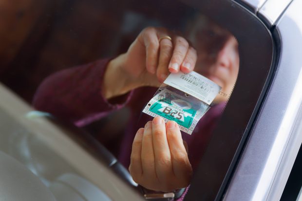 Șoferiță amendată pentru vinieta incorect lipită pe parbriz, în Austria: „Am plătit de 100 de ori mai mult. Îmi plăcea țara, dar s-a terminat!”