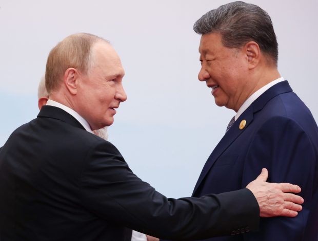 Xi Jinping și Vladimir Putin au găsit vinovații pentru problemele țărilor lor, la summitul OCS: „O mentalitate de Război Rece”