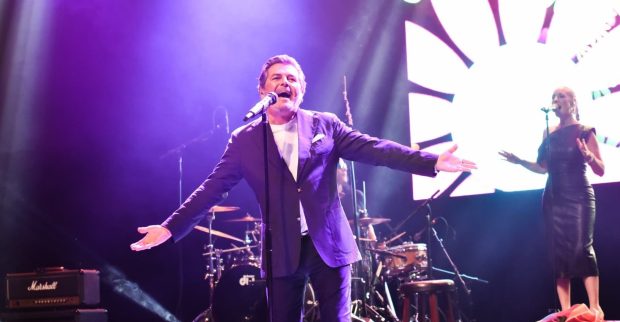 Imagine Stire Thomas Anders, vocea Modern Talking, revine în România. Mesajul artistului. „Are un public minunat!” | 2review.ro