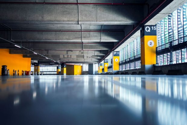 Ce trebuie să știi când apelezi la specialiști pentru hidroizolația pardoselilor epoxidice 
