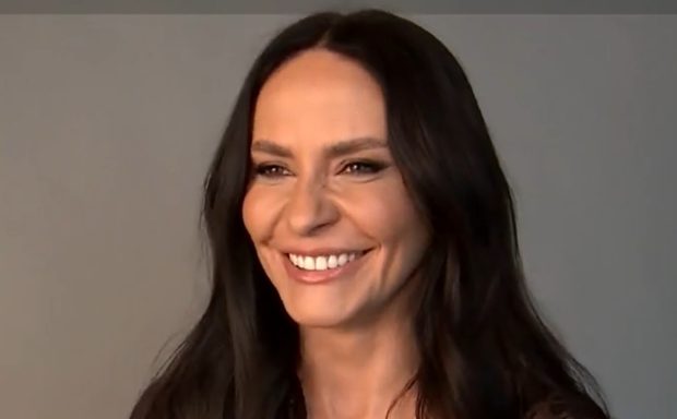 Cum a apărut Adelina Chivu la Mercedes-Benz Bucharest Fashion Week 2025. Putea fi confundată cu un fotomodel