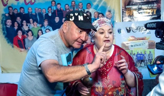 Mesajul lăsat de Grupul Vouă pe coroana de flori la înmormântarea actriței Marinela Chelaru.
