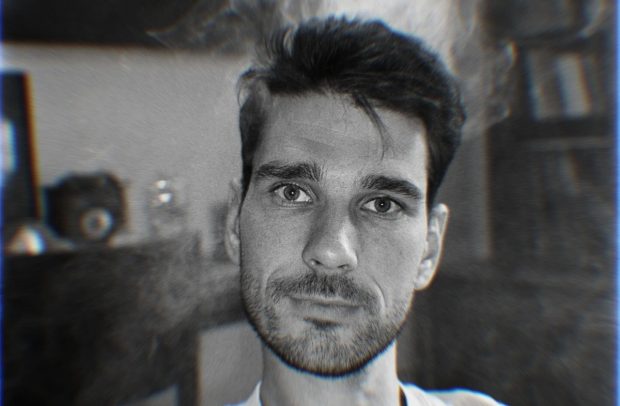 Imagine Stire Amintirea prețioasă pe care Anghel Damian o are din copilărie: „Tatăl meu a făcut două filme de lungmetraj, de ficțiune, împreună cu mama mea” | 2review.ro