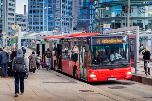 Autobuzele chinezești din Norvegia folosesc cartele SIM românești care le pun în pericol: pot fi controlate și oprite de la distanță