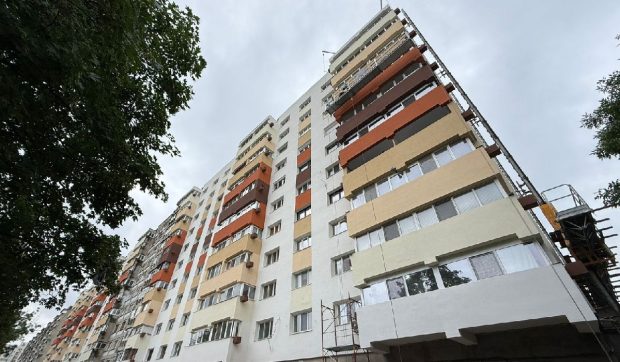 Președinții sau administratorii blocurilor din Timișoara „dispar” cu banii de facturi: „Îi joacă la păcănele sau cumpără mașini pentru amante”