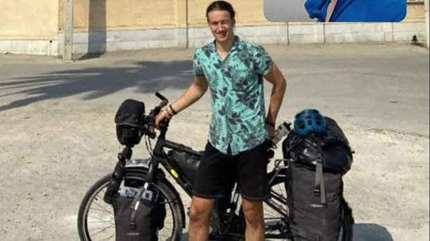 Un biciclist de 19 ani, acuzat de spionaj pentru Mossad în timpul războiului de 12 zile dintre Iran și Israel, eliberat după 4 luni de închisoare