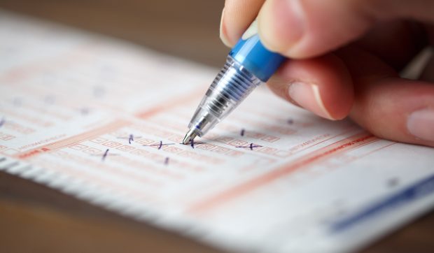 Marele premiu la Loto 6/49 în valoare de 9,66 milioane de euro a fost câștigat cu 21.50 de lei