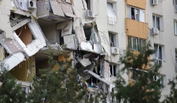 Allianz-Țiriac va plăti 2 milioane de euro, despăgubiri integrale, clienților din blocul care va fi demolat în Rahova