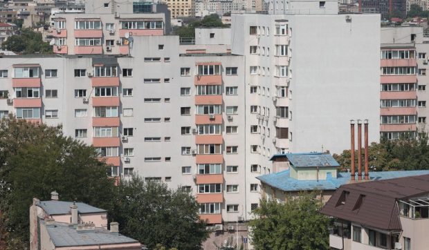400 de blocuri din București și Spitalul Fundeni au rămas fără apă caldă. Termoenergetica a anunțat cauza și cât va dura