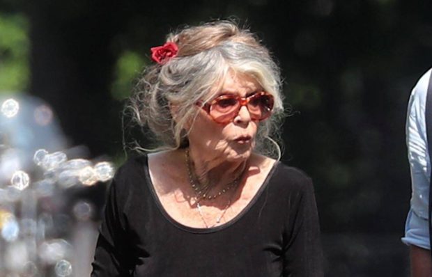 Brigitte Bardot dezminte știrea falsă potrivit căreia ar fi murit: „Nu-mi iau rămas bun”. Care e starea ei de sănătate, după ce a fost internată în spital