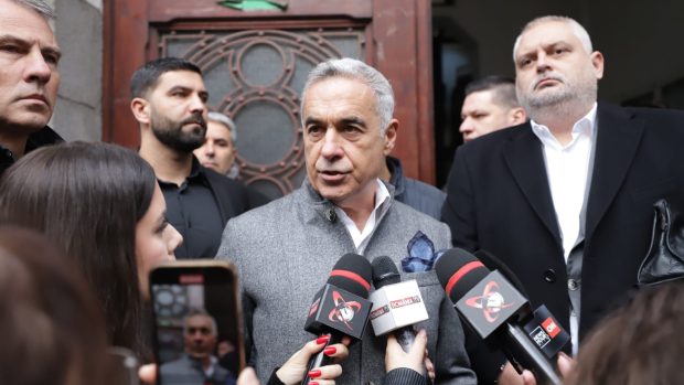 Amenzi record de 50.000 de lei pentru Călin Georgescu: a strâns datele personale ale oamenilor fără să le spună
