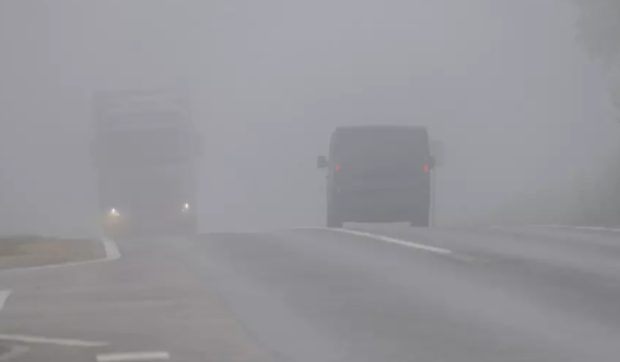Cod galben de ceață emis pentru județele Harghita și Sibiu. Care sunt zonele afectate