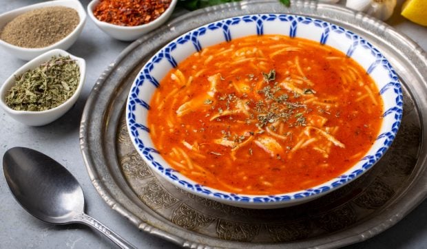 Ciorba la pungă câștigă teren: încă un producător român, din Vaslui, a anunțat că a investit un milion de euro pentru produse ready-meals