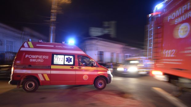 Explozie într-un bloc din Râmnicu Sărat: 50 de oameni s-au evacuat până la venirea pompierilor