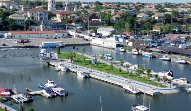O nouă stațiune turistică în România, la malul Dunării: are cea mai mare comunitate de pescari din Deltă