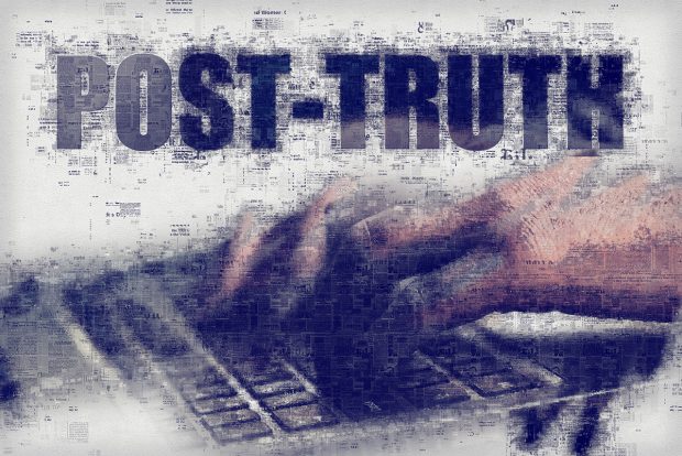 Pseudo-libertate și apostazie pioasă în epoca „post-adevăr”