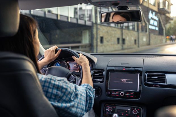 Șoferii cu permis de categoria B vor putea conduce mașini de peste 3,5 t. O nouă directivă europeană prevede schimbări importante
