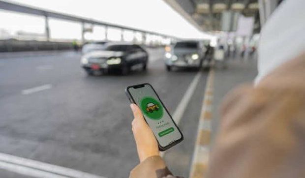 Fraudă de proporții la firme de ride-sharing: ANAF descoperă contracte fictive și sute de mașini fără case de marcat