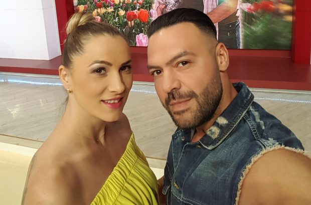 Ea a dorit notarul, eu nu. De ce a plecat soția de acasă.