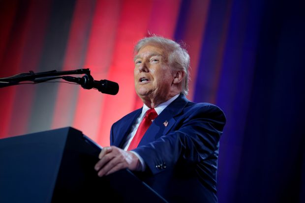 Donald Trump vrea să încheie un acord cu Elveția pentru reducerea tarifelor comerciale: „Lucrăm la ceva care să ajute”