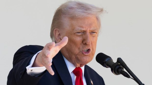 Donald Trump vrea propriul Arc de Triumf, lângă un cimitir: „Pentru mine – va fi superb”. Cum arată monumentul în variantă mică, medie și mare | VIDEO