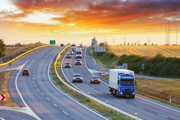 Transport internațional la adresă: soluții moderne pentru mobilitate europeană