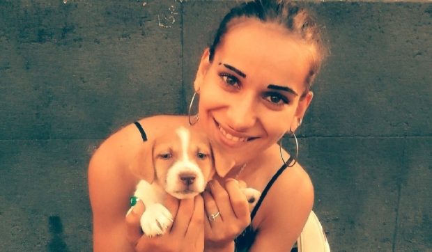 Înmormântarea fără familie a Elenei, românca moartă într-o închisoare din Italia: „Deținuții au plâns pentru ea”