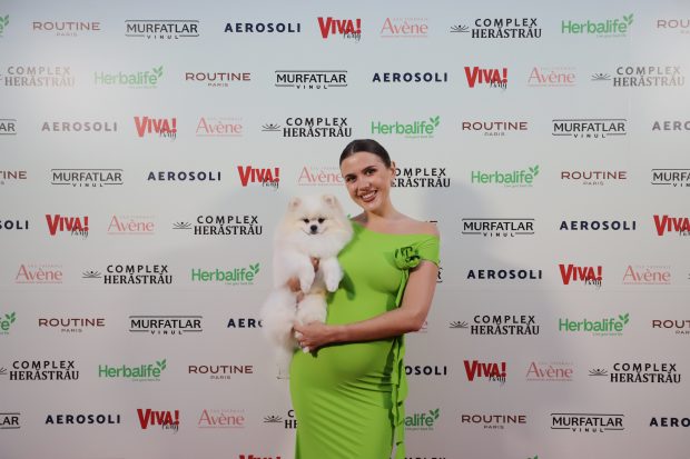 Emily Burghelea, accident de mașină în Hong Kong. „Moașa Elisabetei a mers la spital”