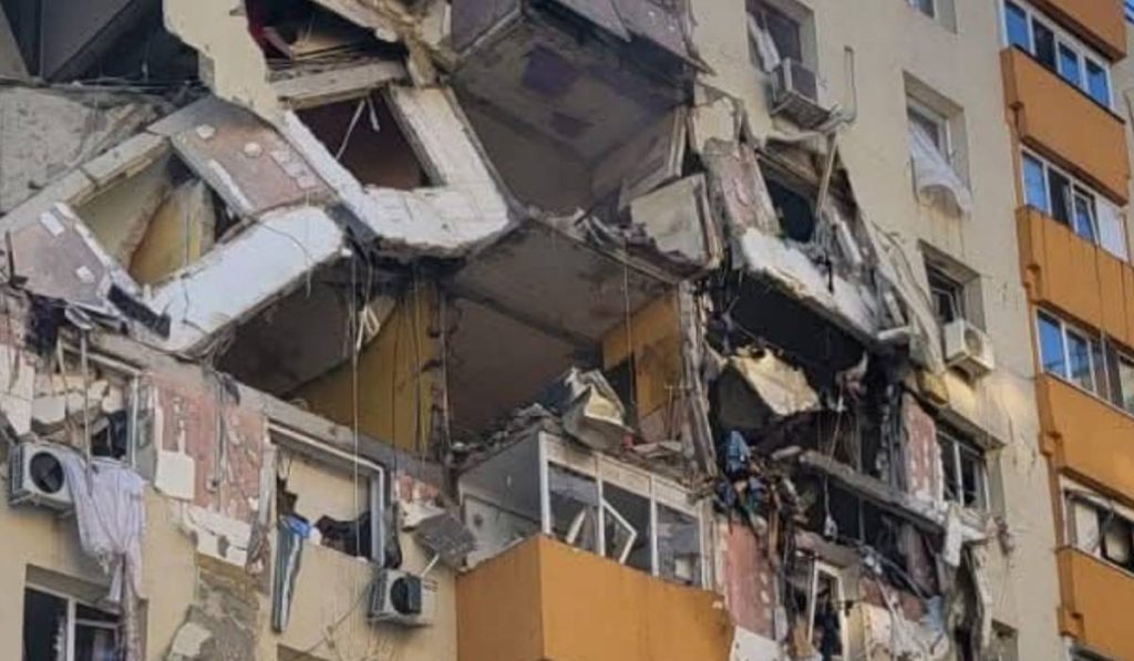 Perete prăbușit în Rahova după explozie