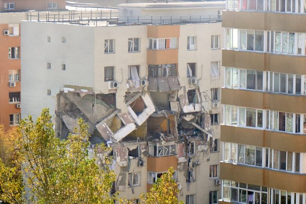 Groupama, liderul pieței de asigurări din România, decide plata sumelor asigurate către clienții locatari ai scării direct afectate de explozia din cartierul Rahova; clienții locatari ai scărilor adiacente pot primi imediat un avans. Plățile încep mâine, 21 octombrie