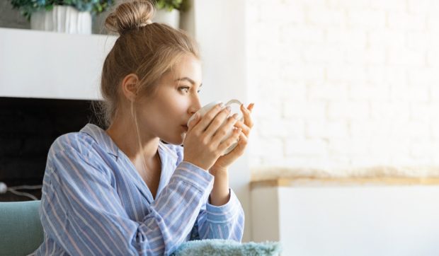 De ce nu este bine să bei cafea imediat după ce te-ai trezit: legătura cu cortizolul