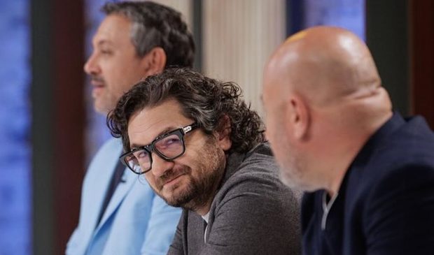 Imagine Stire Porecla pe care a primit-o Florin Dumitrescu la MasterChef: „Glume de autobază”. Ce a pățit la o filmare | 2review.ro