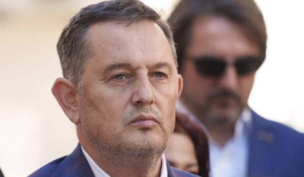 Europarlamentarii români care câștigă atât de mult din alte surse, încât salariile lor de la Bruxelles par mărunțiș. Pe primul loc e Gheorghe Piperea