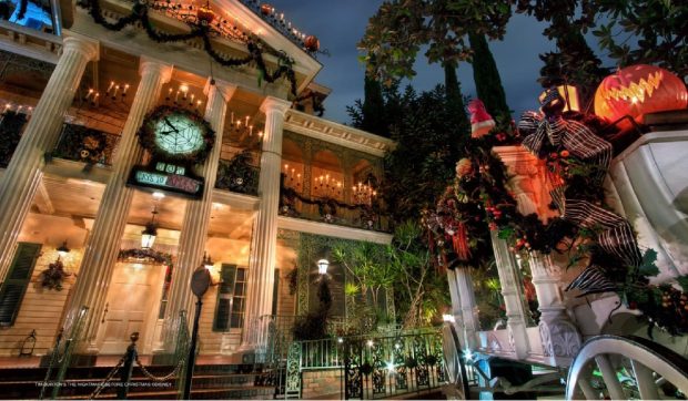 O femeie a murit după ce a ieșit din atracția Haunted Mansion, de la Disneyland