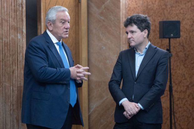 „Nu trebuie să plesnim de mândrie”, spune primarul din Buzău. Trei sferturi din primăriile din România nu vor disponibiliza absolut nici un om