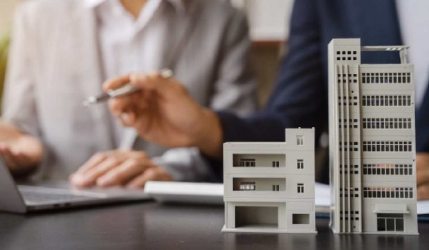 Cum calculezi impozitele pe clădiri: cât vei plăti pentru o casă, un apartament de 60 metri pătrați sau un spațiu comercial