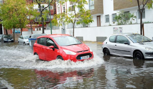 Spania e din nou sub ape: alerta de cod roșu a fost trimisă prea târziu în unele zone, iar în Sevilla nu a fost trimisă deloc