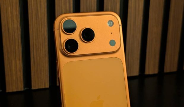 Apple vrea să facă un iPhone care merge prin satelit