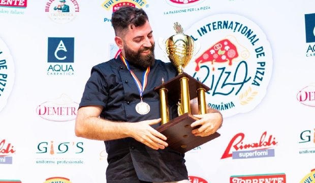 Povestea pizzaiolo-ului din Craiova. Iulian Pădureanu a câștigat locul 3 Mondial la Pizza World Cup din Roma